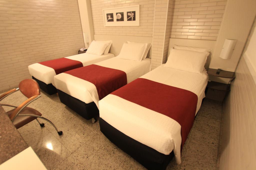 Hotel Confiance Batel 쿠리치바 객실 사진